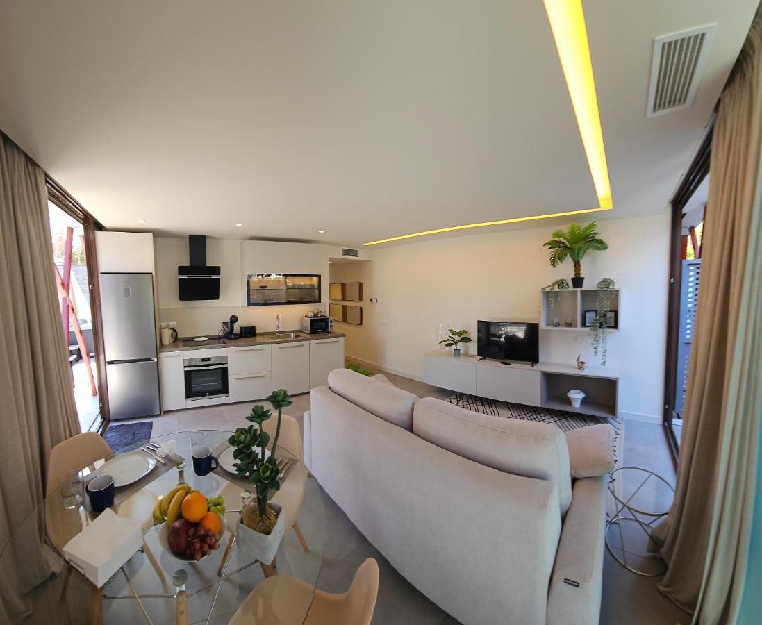 Nogalera Quintessence With Private Parking By Namaste Elite Apartamento *