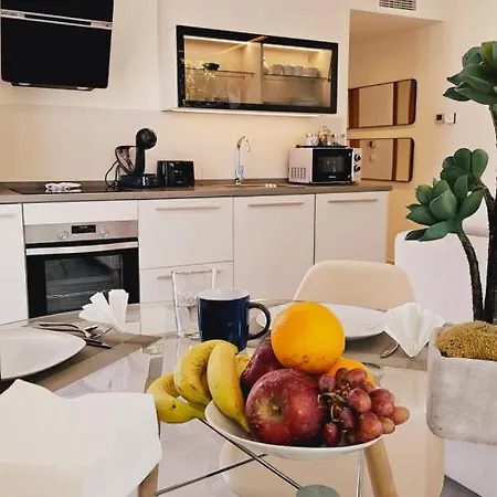 Nogalera Quintessence Apartment With Private Parking By Namaste Elite Torremolinos Exterior photo